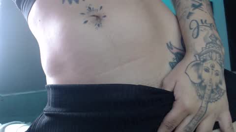 doll_and_thebrown online show from November 15, 8:32 pm