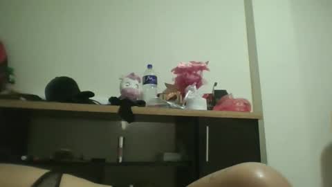 doll_dollys_ online show from March 26, 11:43 pm