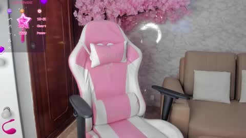 doll_kata online show from November 29, 10:23 am