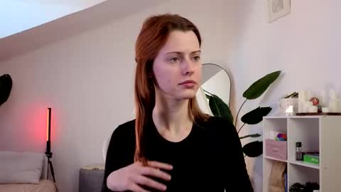 Your doll Lesli online show from September 12, 6:26 am