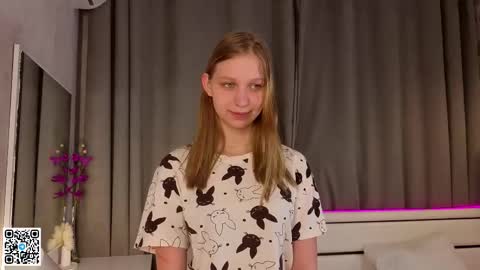 Emilia online show from September 9, 6:19 pm