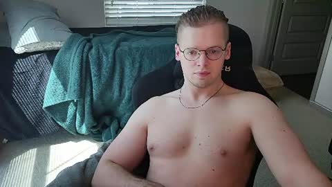doloresman online show from July 14, 5:40 pm