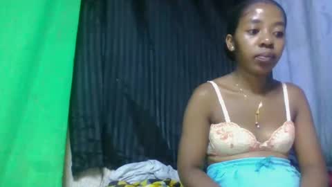 doloresslu online show from March 23, 9:25 am