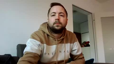 Snapshot of dombio_12 chatting on February 9, 3:01 pm dombio_12 online show from February 9, 3:01 pm