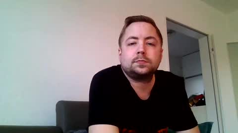 Snapshot of dombio_12 chatting on February 16, 3:48 pm dombio_12 online show from February 16, 3:48 pm