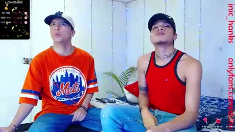 Snapshot of dominic_hanks chatting on January 16, 3:56 am DOMINIC AND ANDREW online show from January 16, 3:56 am