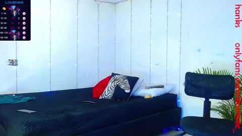 Snapshot of dominic_hanks chatting on January 24, 7:51 am DOMINIC AND ANDREW online show from January 24, 7:51 am