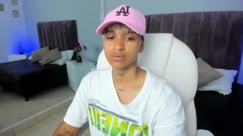 Dominick  online show from February 7, 8:42 pm