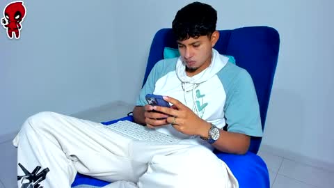  Dominic  online show from April 14, 2:26 am