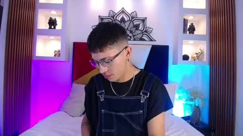 Dominik online show from April 20, 8:34 pm