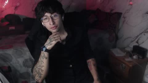 dominus_kane online show from April 19, 4:35 am