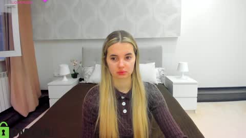 Donna On GMT2 Mon-Fri 3-9 AM online show from April 1, 12:33 am