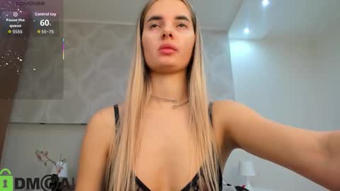 Donna On GMT2 Mon-Fri 3-9 AM online show from November 15, 2:02 am