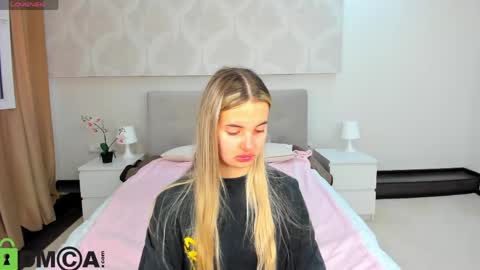 Donna On GMT2 Mon-Fri 3-9 AM online show from April 29, 12:04 am