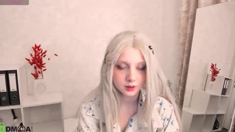 dora online show from March 4, 1:13 am