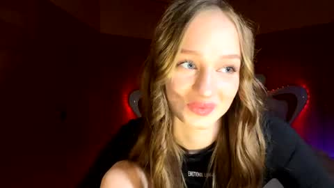 Anika online show from April 15, 7:58 pm