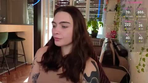 Alice online show from October 23, 7:43 am