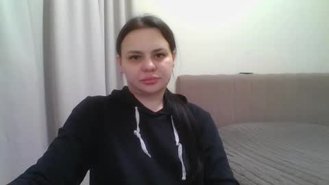 dori_cutie online show from March 12, 6:33 pm