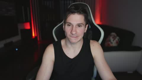 Dorian Reyes online show from April 1, 11:34 pm