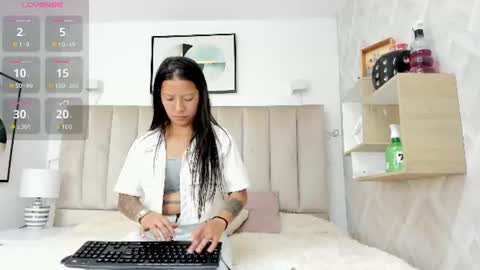 Vall  Lufan  online show from July 1, 7:00 pm
