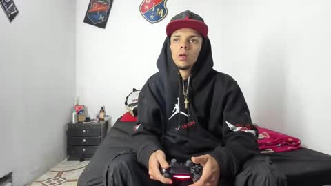 douglas_gallegos online show from January 16, 12:34 am