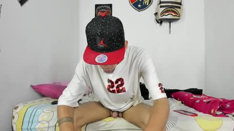 douglas_gallegos online show from December 15, 6:37 pm