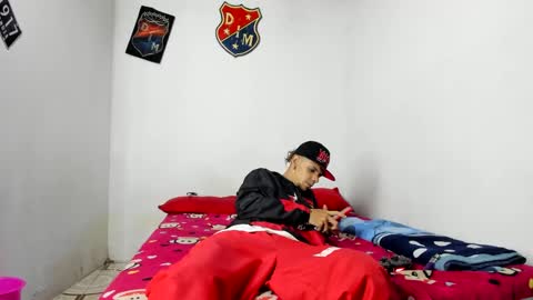 douglas_gallegos online show from January 27, 4:41 am