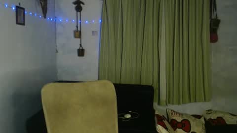 Snapshot of doyouwantme143 chatting on October 8, 3:07 pm doyouwantme143 online show from October 8, 3:07 pm