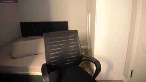 Airi online show from March 10, 2:37 pm