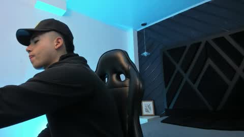 Draven online show from December 22, 11:17 am