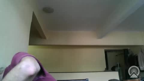 new profile Aircum99  online show from December 5, 5:44 pm