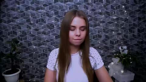 Mari online show from November 24, 10:25 am