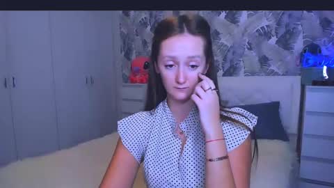 Snapshot of dreamesoul chatting on December 15, 2:48 pm dreamesoul online show from December 15, 2:48 pm