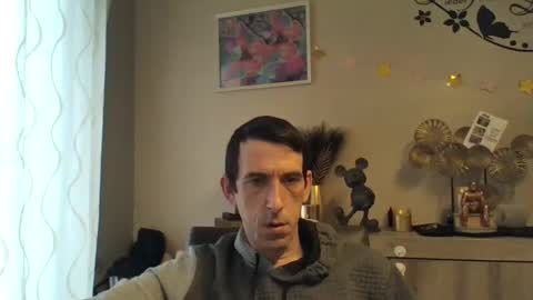 dreamguy38 online show from February 11, 8:48 am