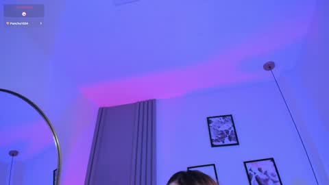 dreamleah_ online show from October 4, 5:49 am