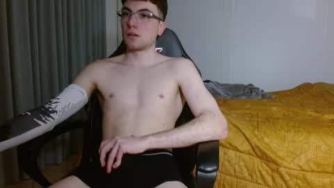 DreamBoy online show from April 1, 4:04 pm