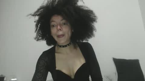 DreamyLatina online show from February 18, 1:38 am