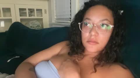 RIRI OR DREAMY online show from February 26, 3:54 am