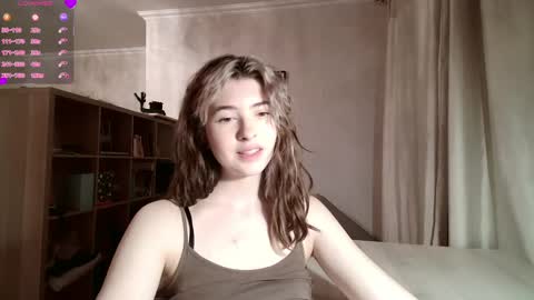 Dia online show from March 17, 3:39 pm