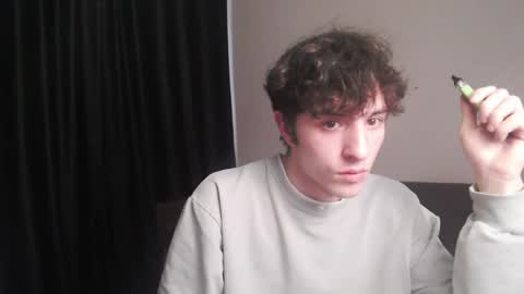 Air online show from April 19, 2:01 am