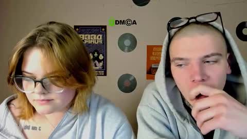 drew_soft_ online show from November 25, 7:45 pm