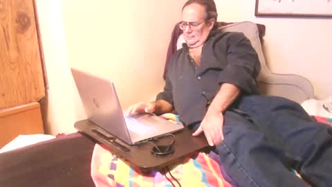 Dr. Feelgood online show from January 1, 5:22 am