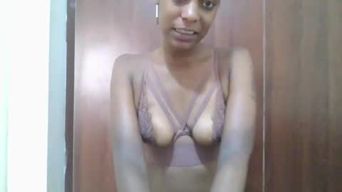 drippingqueenxoxo online show from April 1, 2:36 pm