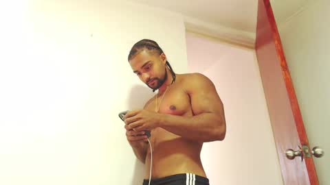 S.K..maorisa98 VIDEOS SEXHARD PPBOY 55TASTEPROTEIN online show from March 11, 2:18 pm