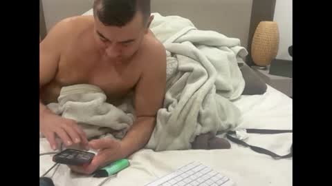 Dude online show from April 18, 7:58 pm