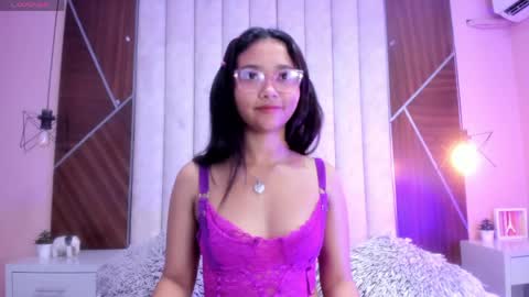 DULCE HOLY online show from June 4, 4:29 am