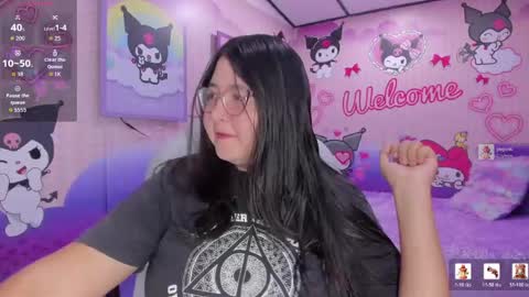 Dulce  online show from April 21, 12:01 pm