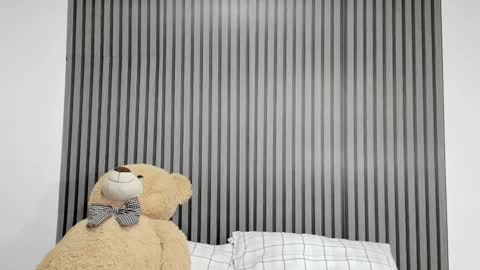 Dulce  online show from March 10, 2:26 pm