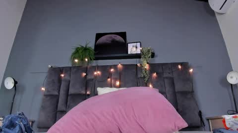 DULCE AURORA online show from March 31, 2:56 am