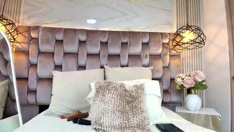 Dulce online show from February 18, 4:40 pm